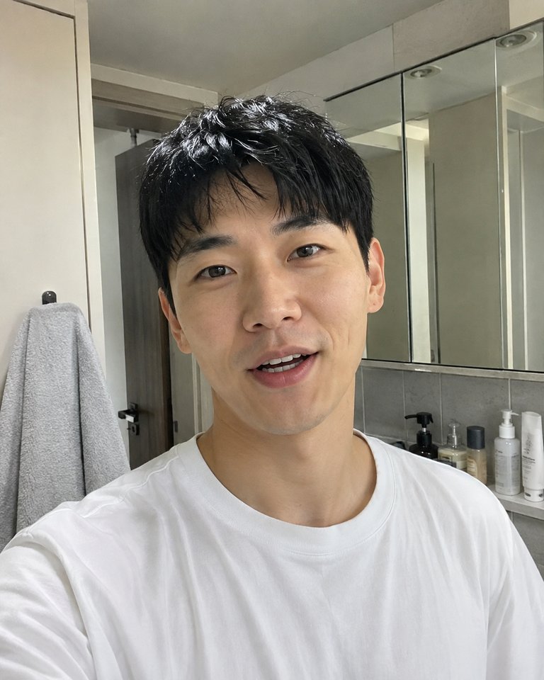 집 욕실에서 아침 스킨케어 루틴을 소개하는 가상 크리에이터 B